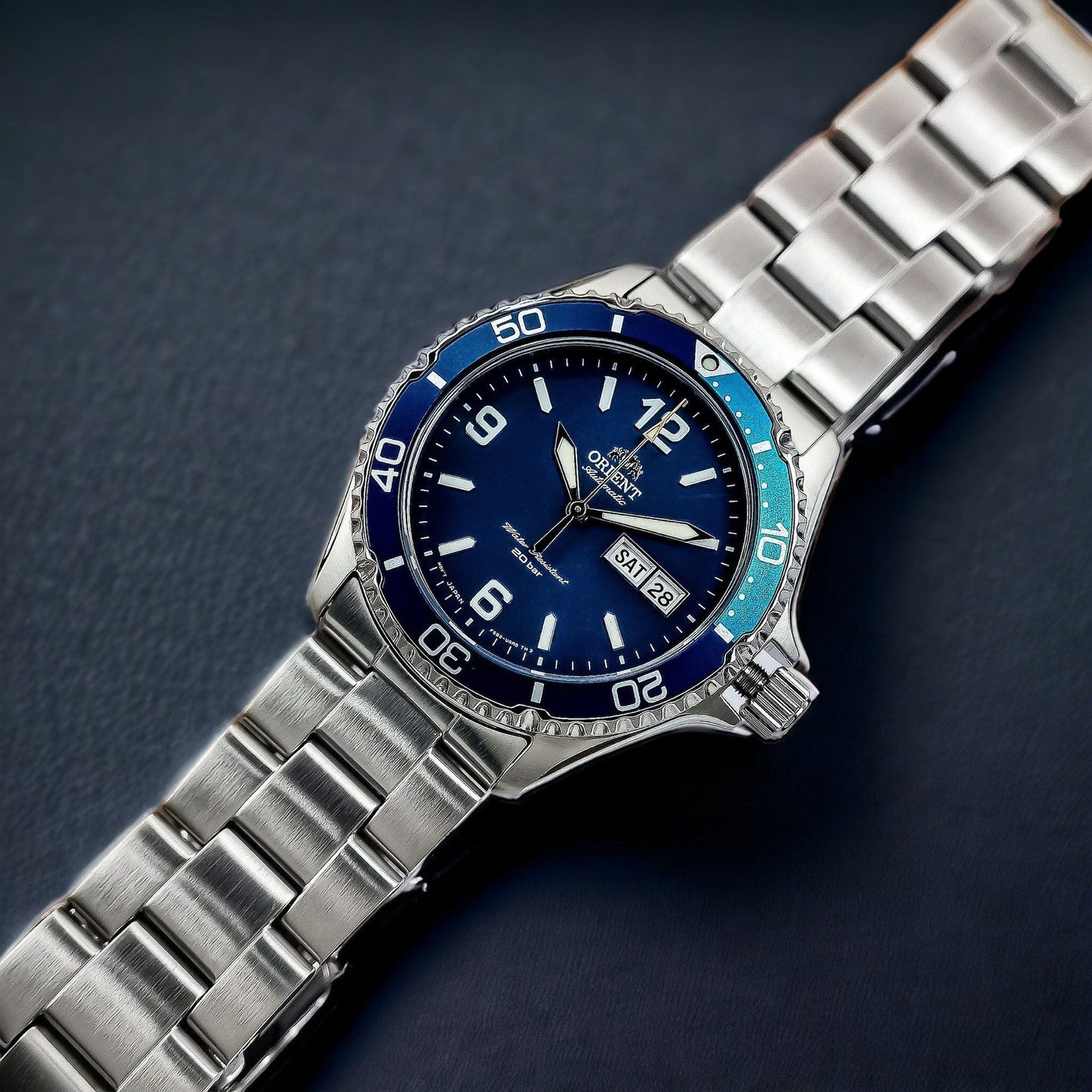 Reloj Orient Celeste Automático 200 metros sumergible.