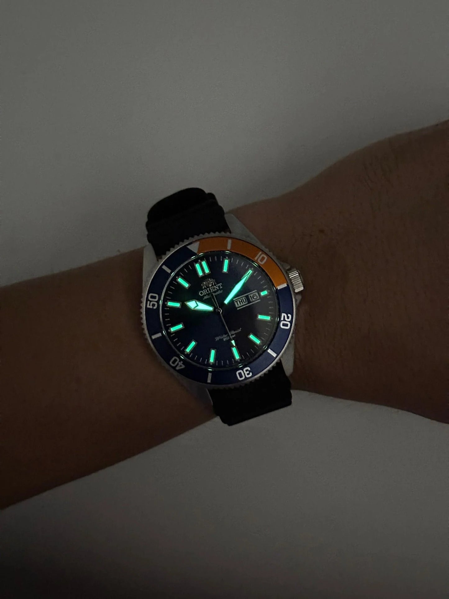 Reloj Orient de Caballero, Automático, 200 metros sumergible