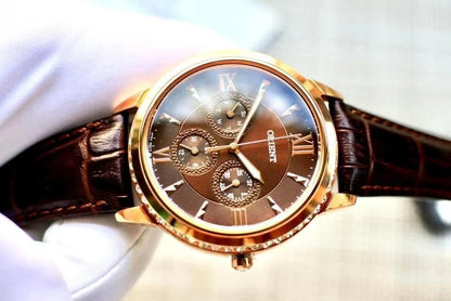 Reloj Orient Fechador de dama con circonias.
