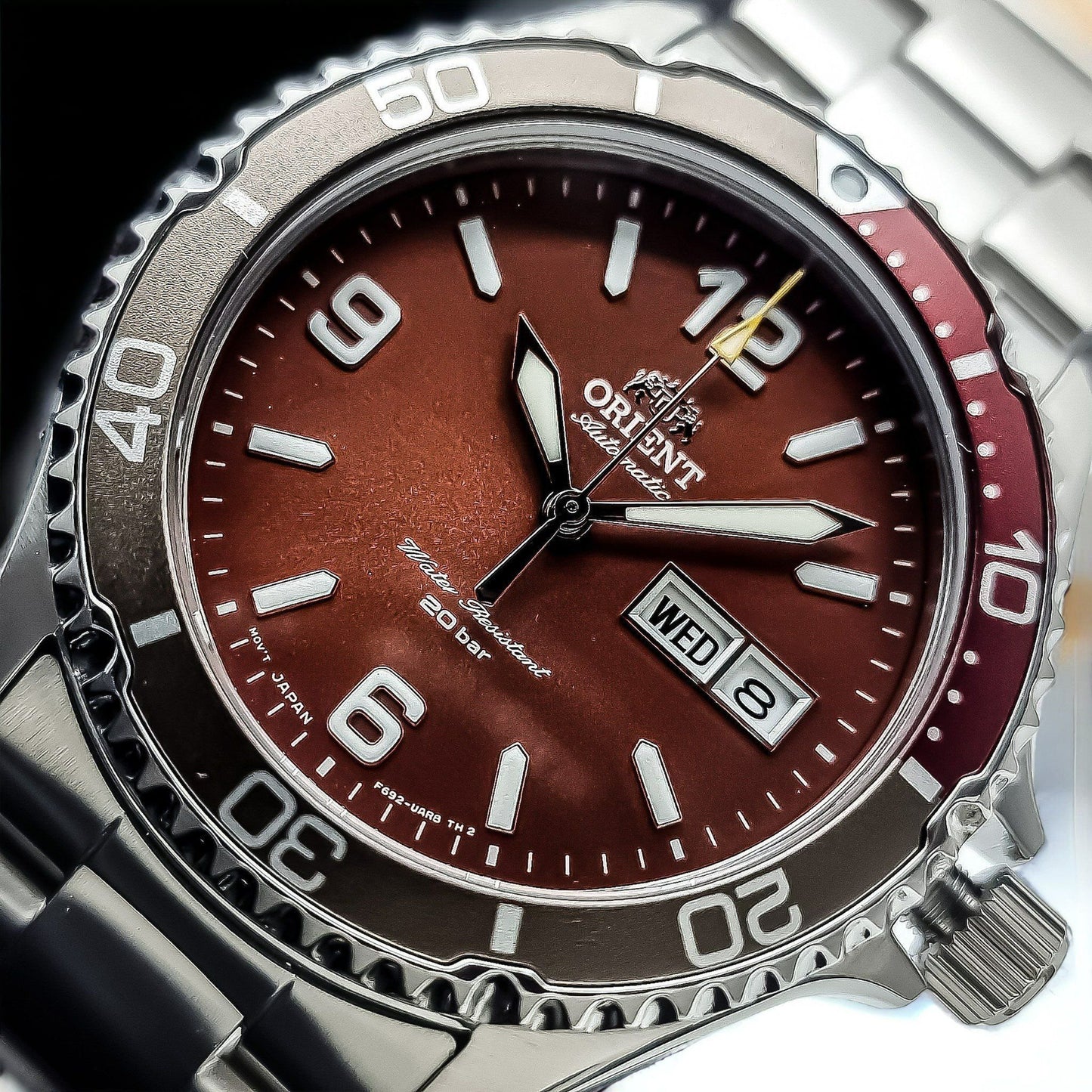 Reloj Orient Rojo Automático 200 metros sumergible.